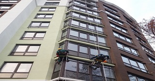Установка крыши на балкон Михайловка цена от 1028 руб. м/2.